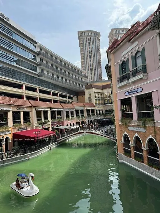 Cozi Venice Luxury Residences Bgc Manila 0*,  Philippines