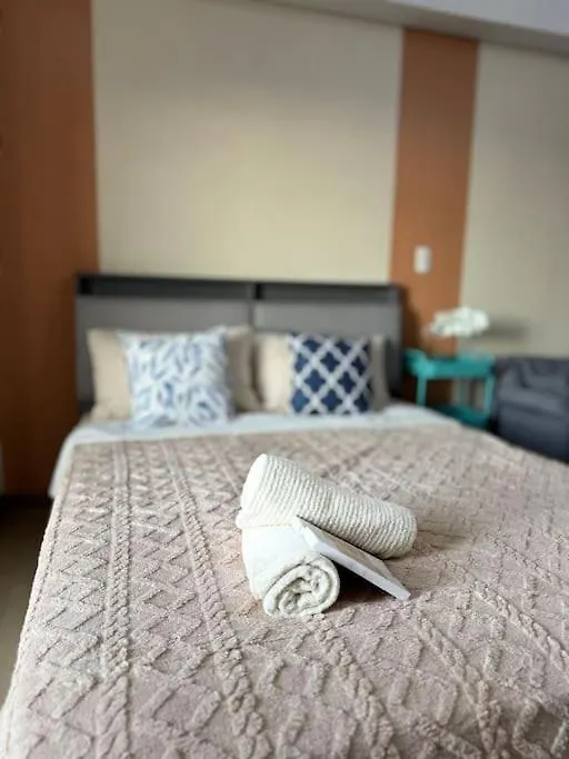 Cozi Venice Luxury Residences Bgc Μανίλα